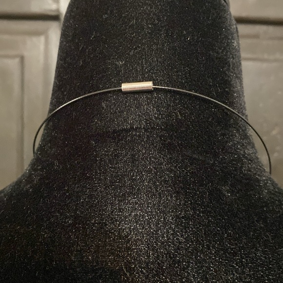 Vintage Black onyx in silver metal design frame pierced earrings with necklace - Picture 3 of 13